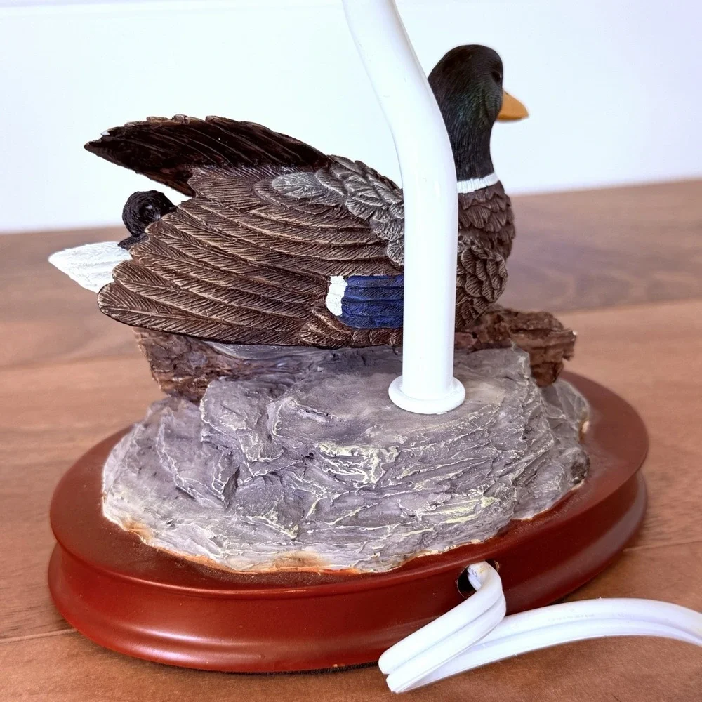 Small Duck Figure Lamp Picture Shade Works *Needs Bulb Clip* Rustic Cottagecore